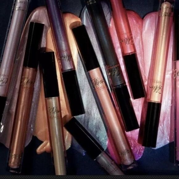 Rimmel Edition Holo Metallic Alloy Spicy Coral - Picture 3 of 5